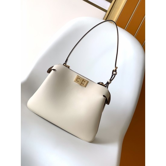 FENDI Peekaboo