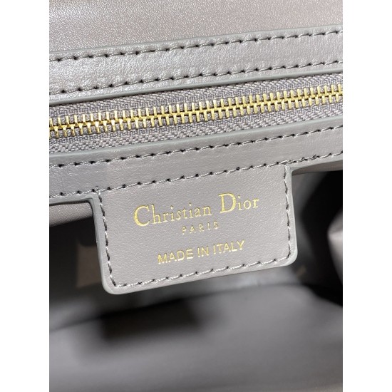 Dior Caro