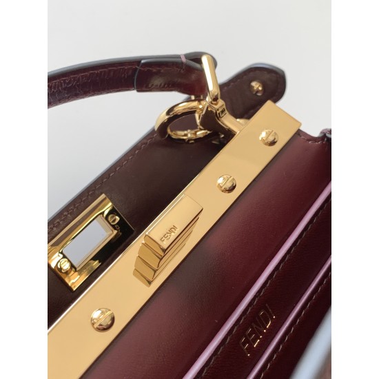 FENDI Peekaboo