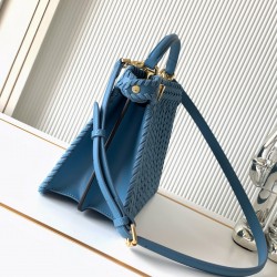 FENDI Peekaboo