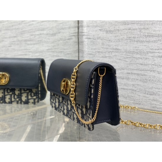 Dior Caro