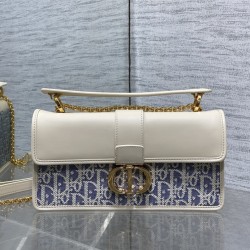 Dior Montaigne