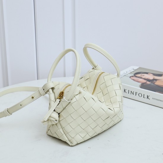 Bottega Veneta Loop