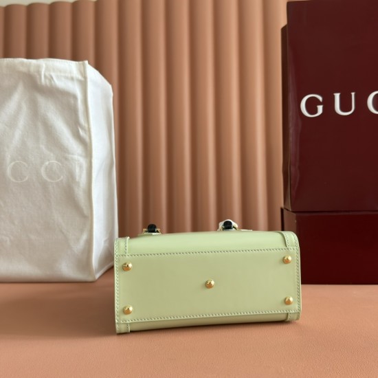 Gucci Diana