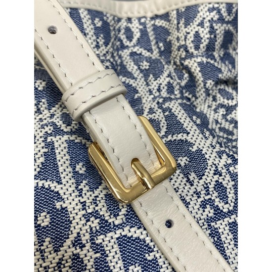Dior Caro