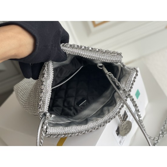 CHANEL 22 Bag
