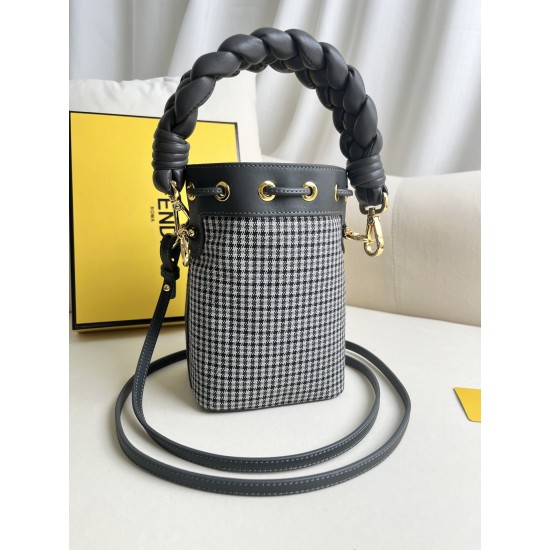 FENDI Bucket Bags