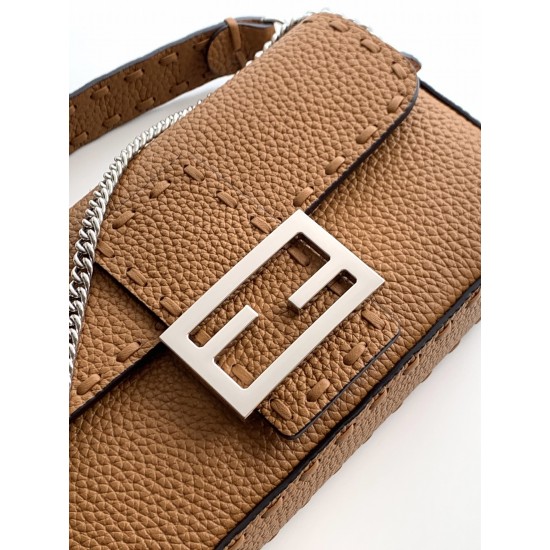 FENDI Baguette