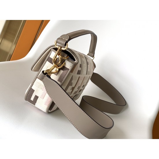 FENDI Baguette