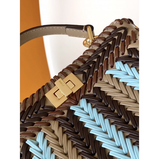 FENDI Peekaboo