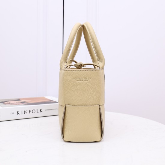 Bottega Veneta Tote