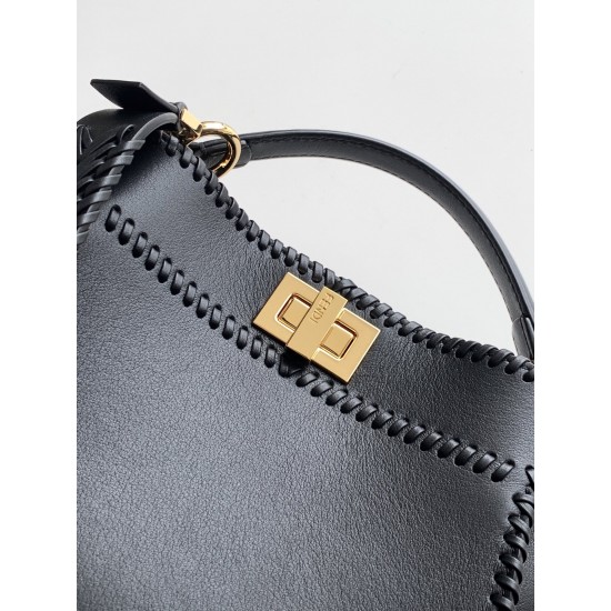 FENDI Peekaboo