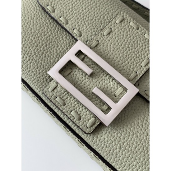 FENDI Baguette