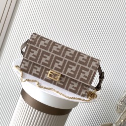 FENDI Baguette