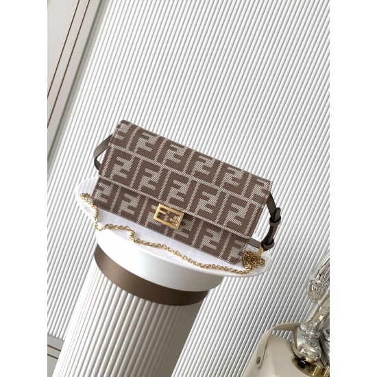 FENDI Baguette