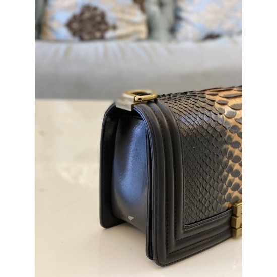 CHANEL BOY BAG