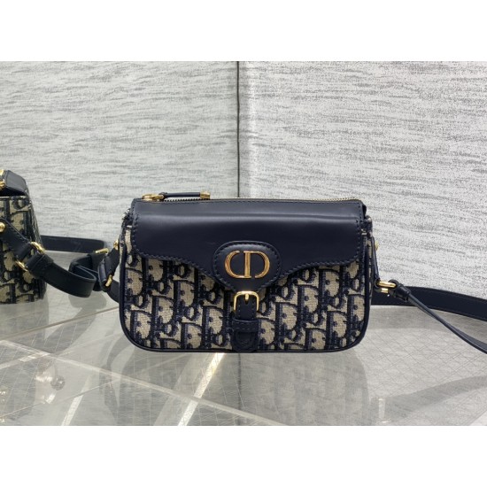 Dior Montaigne