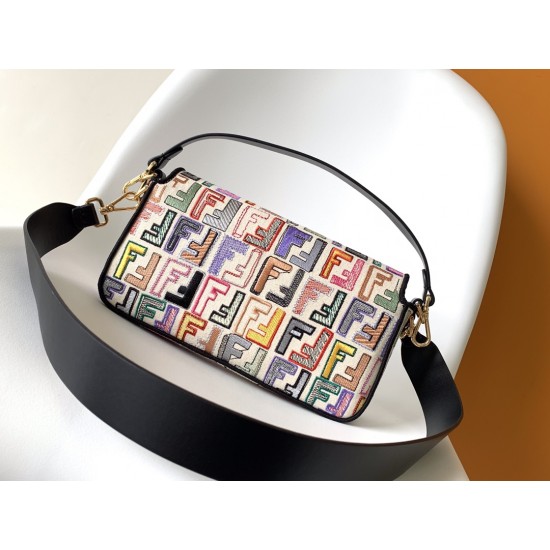 FENDI Baguette