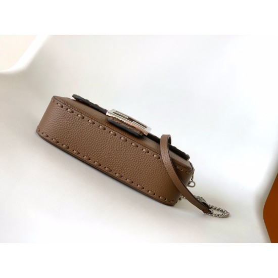FENDI Baguette