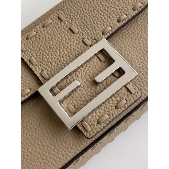 FENDI Baguette