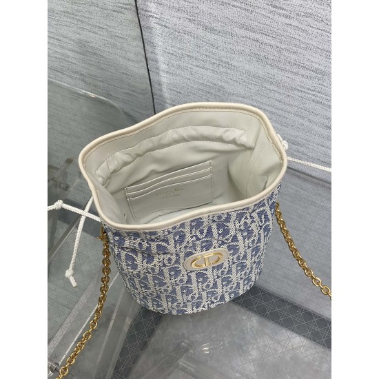 Dior Caro