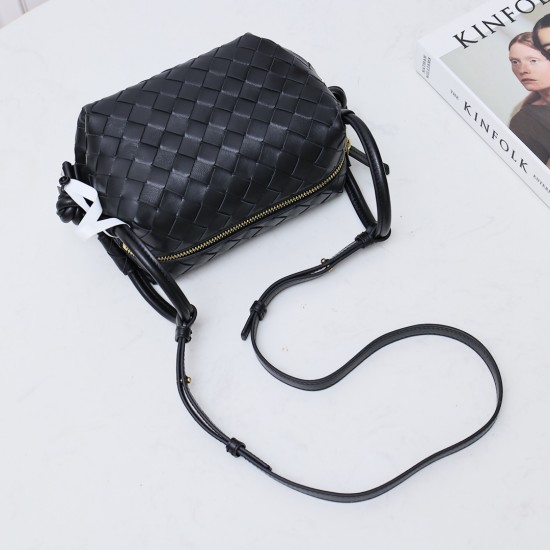 Bottega Veneta Loop