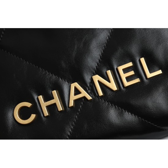 CHANEL 22 Bag