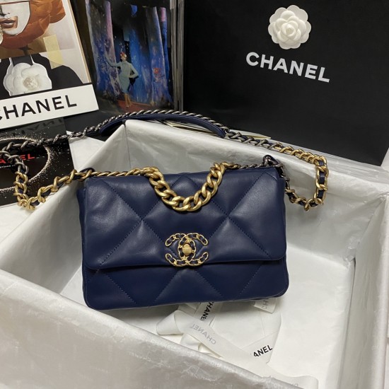 CHANEL 19 BAG