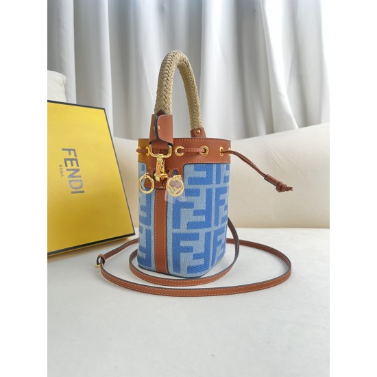 FENDI Bucket Bags
