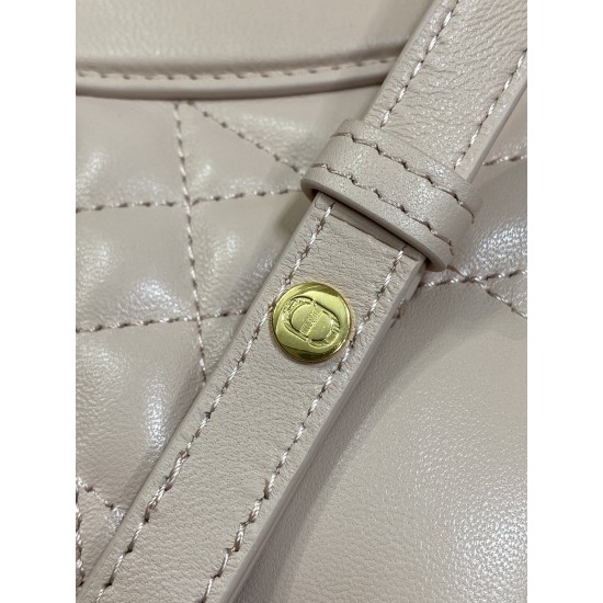 Dior Caro