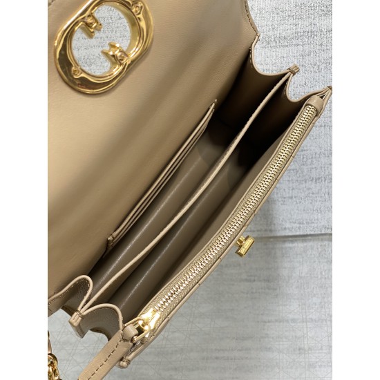 Dior Caro