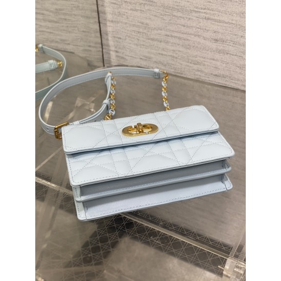 Dior Caro