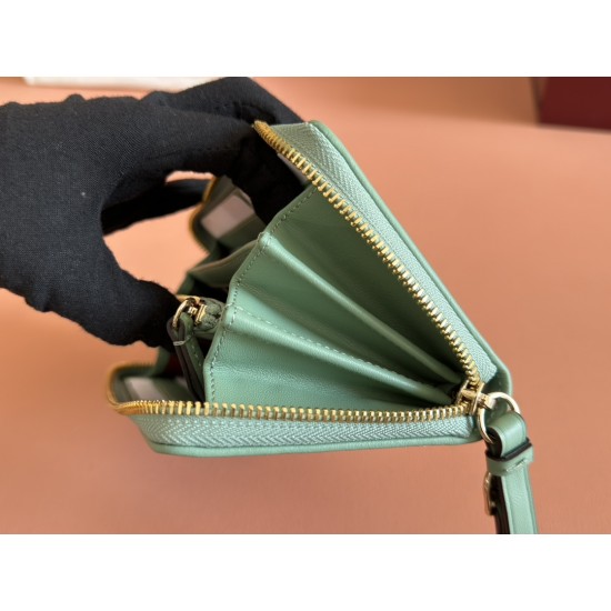 Gucci Wallet