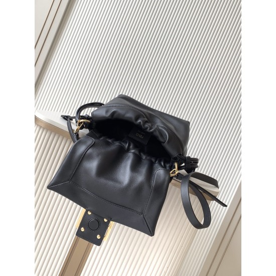 FENDI Baguette