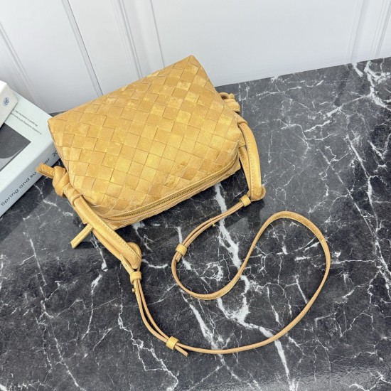 Bottega Veneta Loop