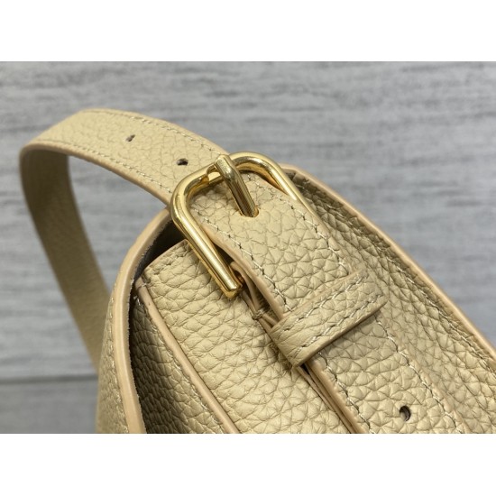 Dior Bobby