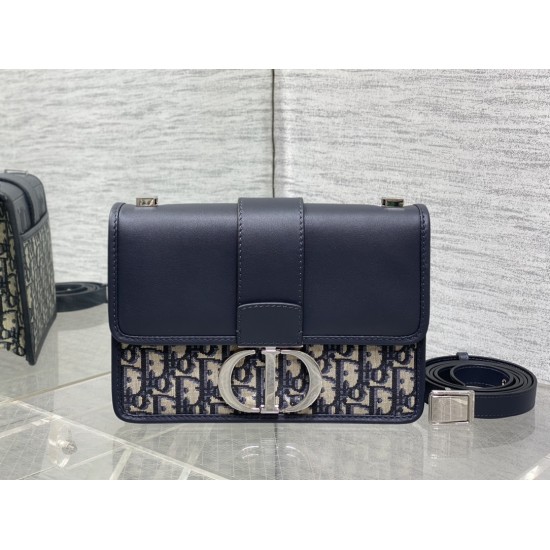 Dior Montaigne