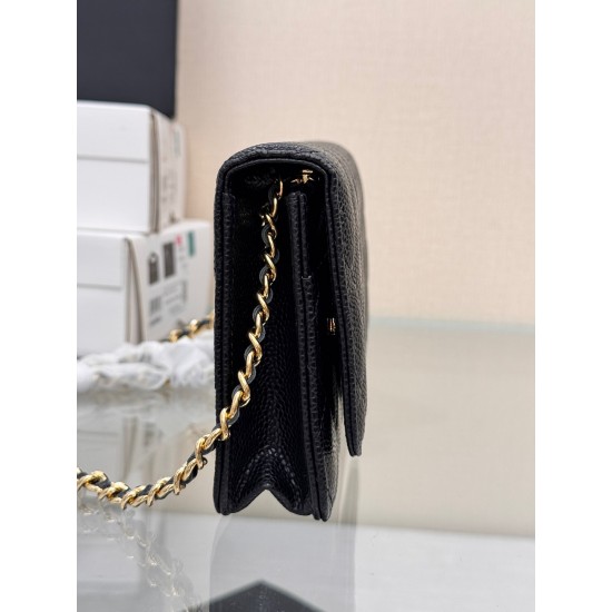 CHANEL WOC