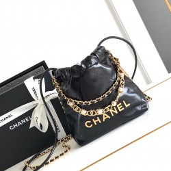 CHANEL 22 Bag