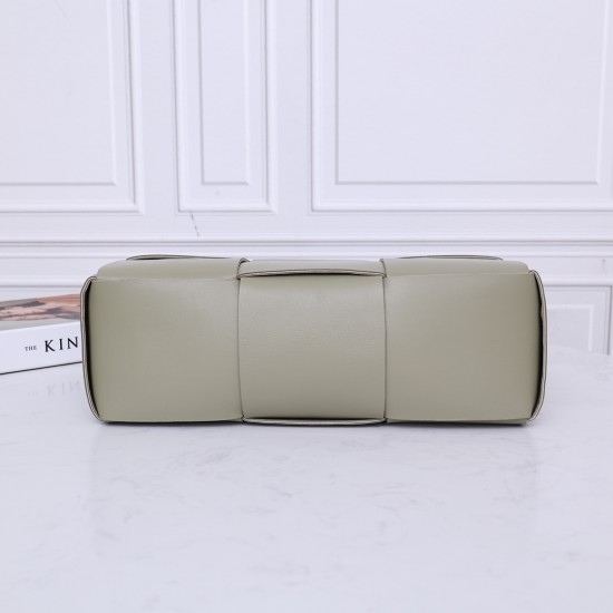 Bottega Veneta Tote