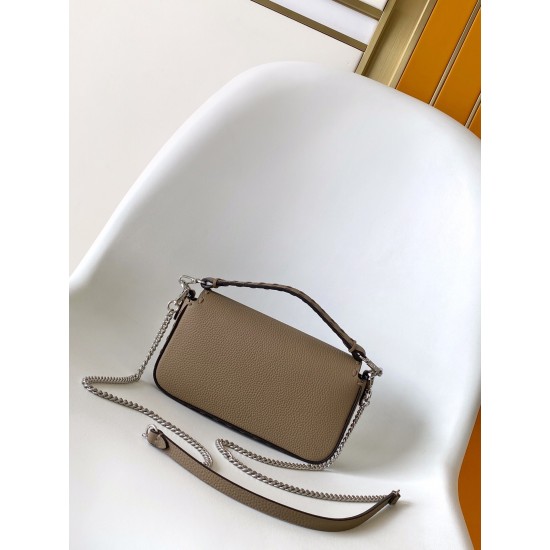 FENDI Baguette