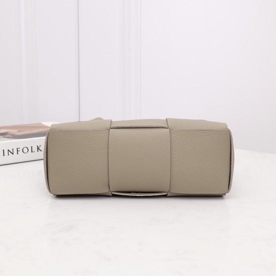 Bottega Veneta Tote