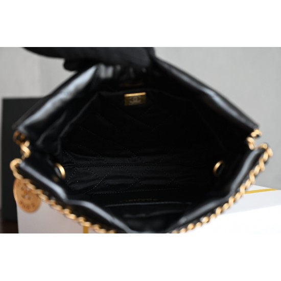 CHANEL 22 Bag