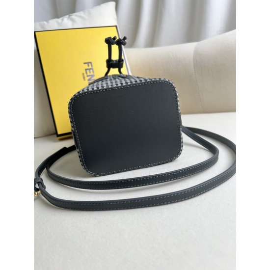 FENDI Bucket Bags