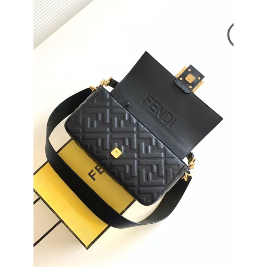 FENDI Baguette