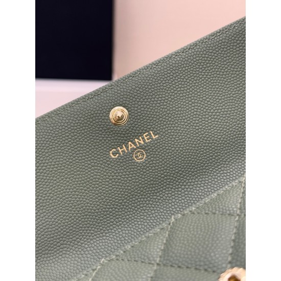 CHANEL BOY BAG