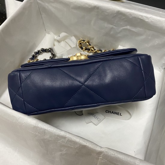 CHANEL 19 BAG