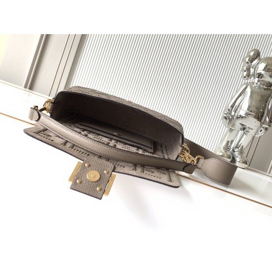 FENDI Baguette