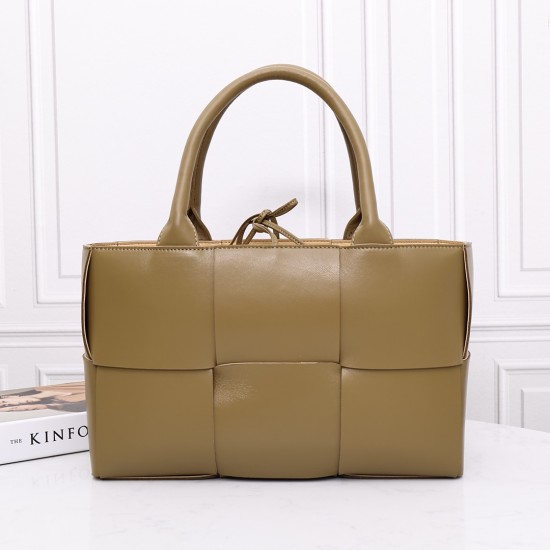 Bottega Veneta Tote