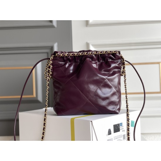 CHANEL 22 Bag